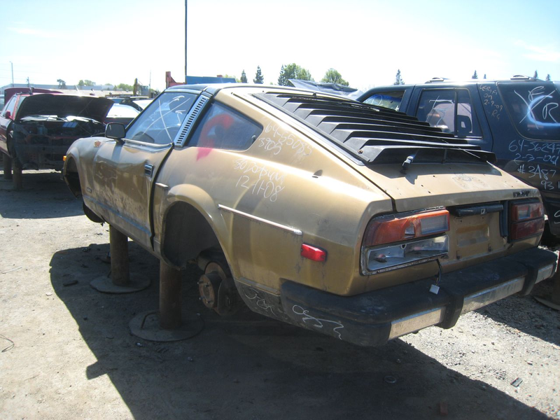 Illustration for article titled Striking Black Gold In The Junkyard